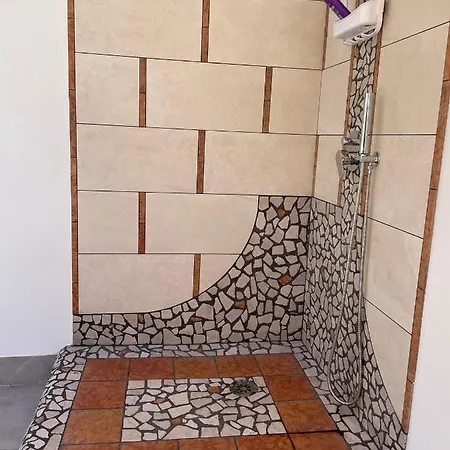 Camerelle Apartment